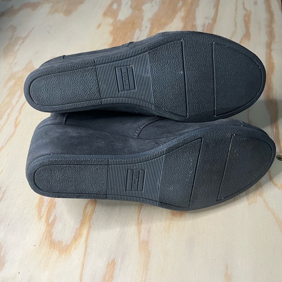 TOMS 8.5 Desert Gray suede ankle-high wedge - Picture 7 of 7